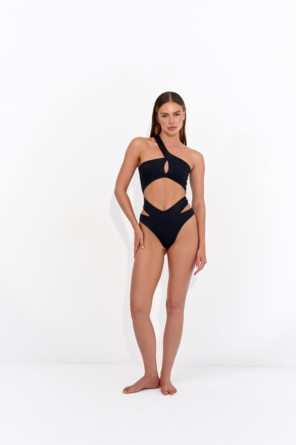 Model Rosa